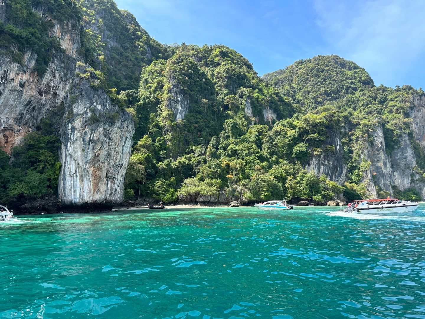 Krabi-Travel from Kuala Lumpur to Krabi. Visit Mirror Lake, Baan Chang Cafe and Phi Phi Island