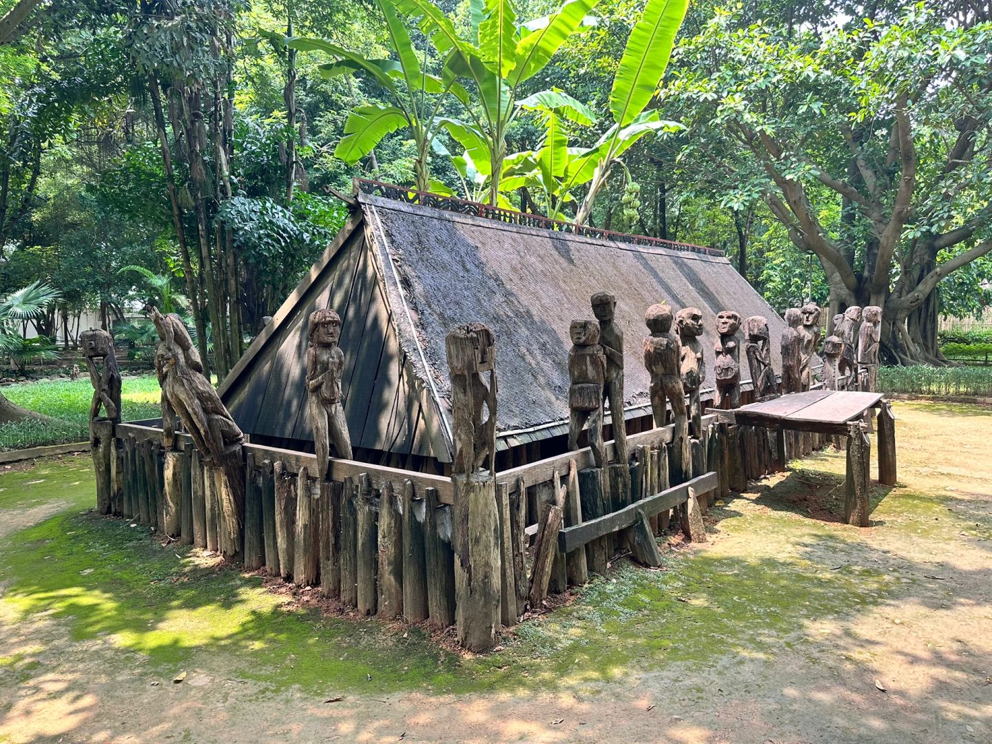 Hanoi-Vietnam Museum of Ethnology in Hanoi, 🎫exhibitions on Vietnam’s ethnicity and history