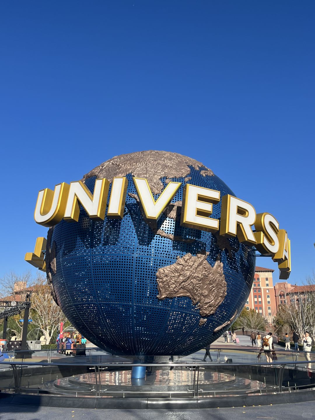 Beijing/Tianjin-At Universal Studios Beijing Amusement Park, everyone has a smile on his face!