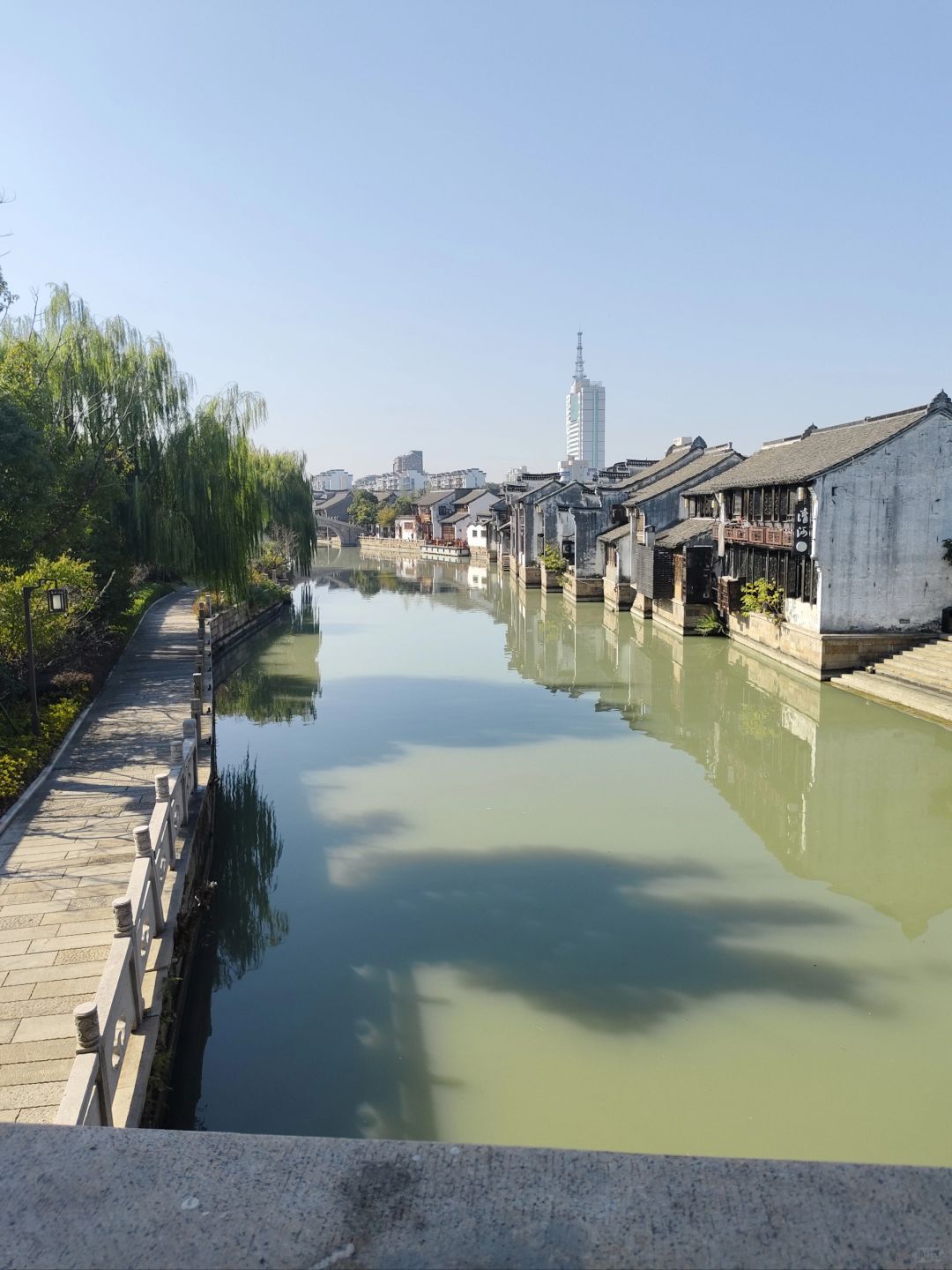 Shanghai/Hangzhou-jiangnan Nanhu Park offers a wide variety of snacks at very affordable prices!