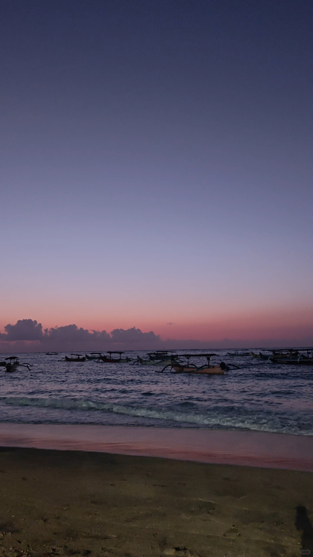 Bali-If you travel to Bali, I only give one suggestion, that is, don't go to Jerman Beach in Kuta