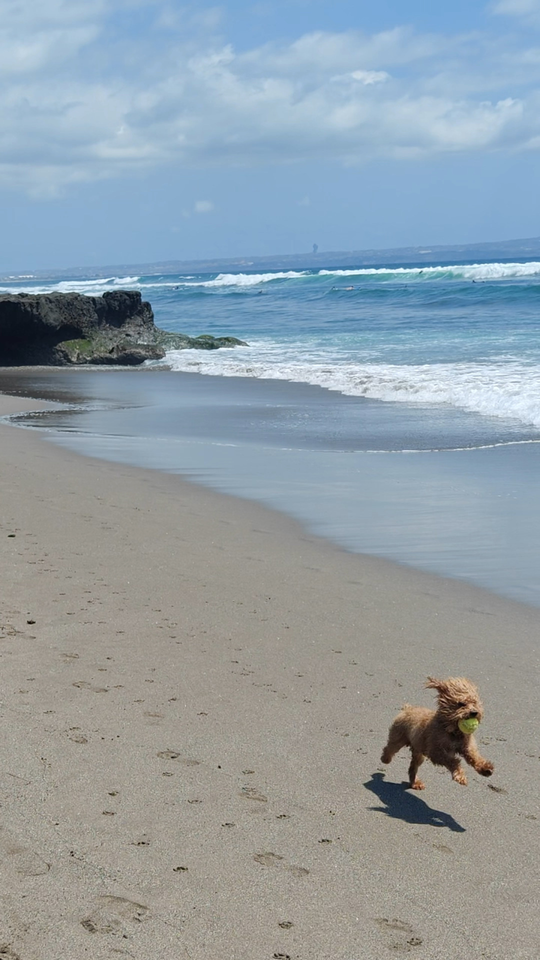 Bali-If you travel to Bali, I only give one suggestion, that is, don't go to Jerman Beach in Kuta