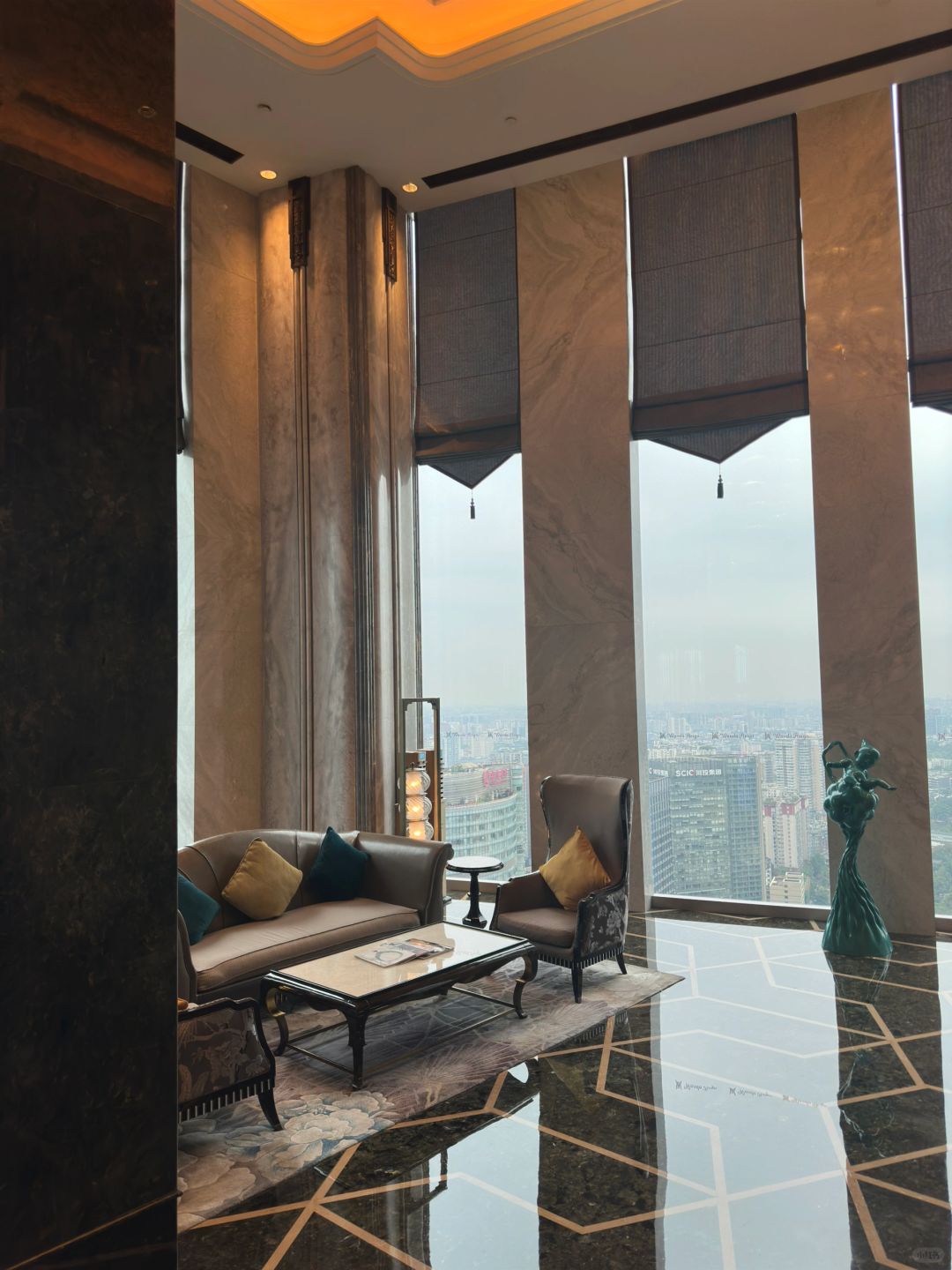 Chengdu/Chongqing-Chengdu Ruihua Hotel offers a panoramic view of the beautiful scenery of Chengdu!