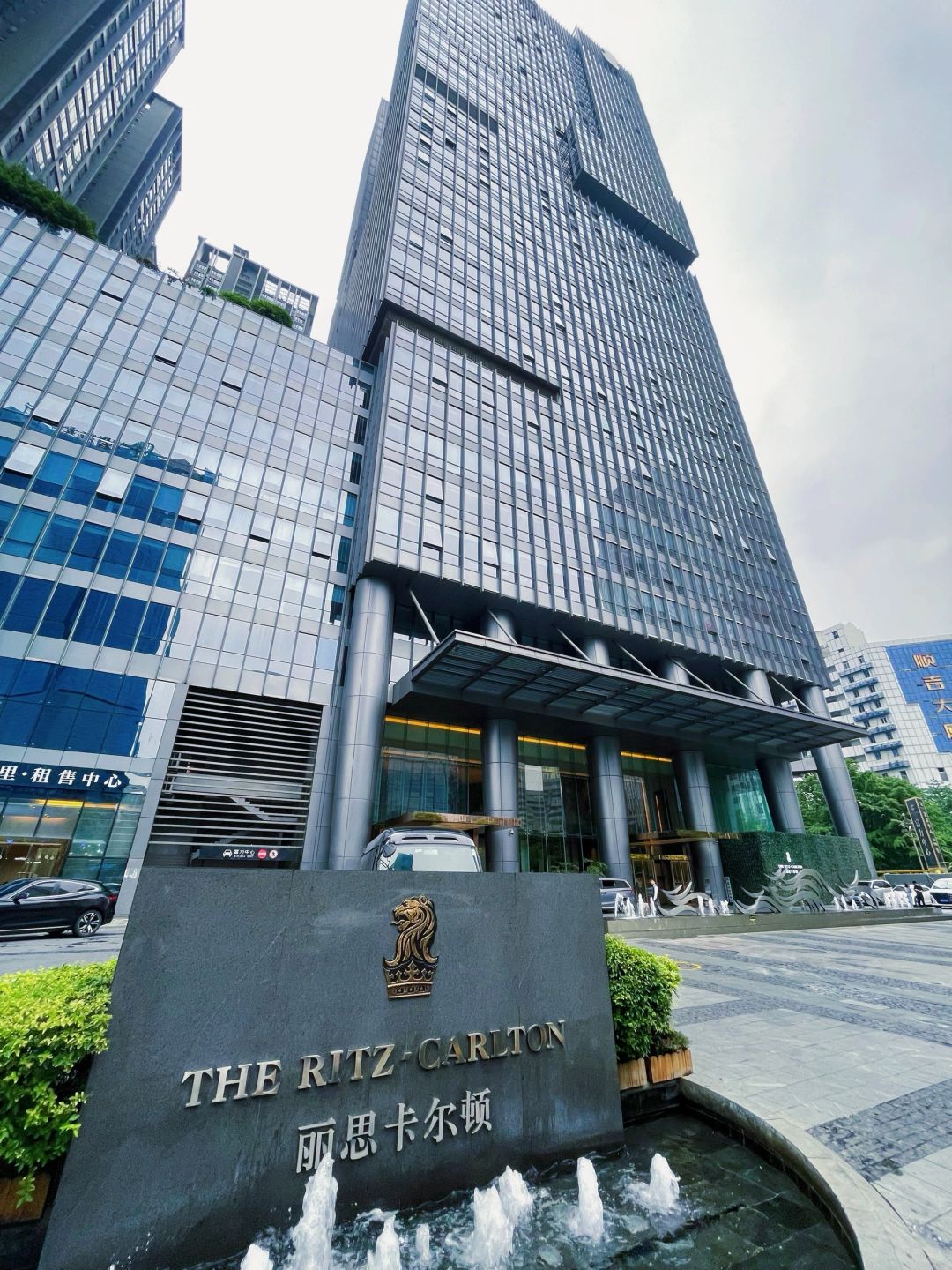 Chengdu/Chongqing-The Ritz Carlton Chengdu Hotel does have a lot of room for improvement in its services!