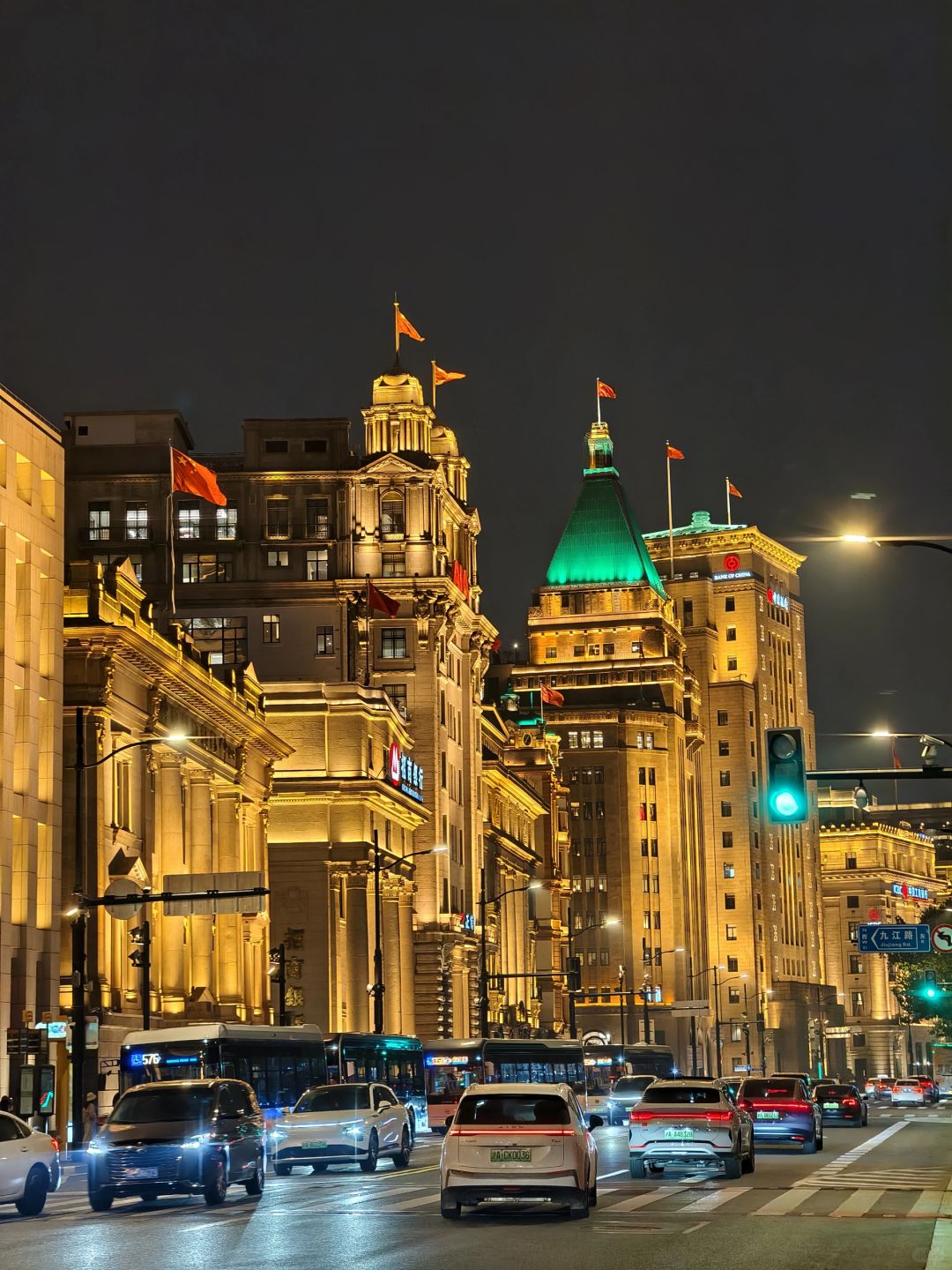 Shanghai/Hangzhou-The Bund of Shanghai has different scenery in different seasons!