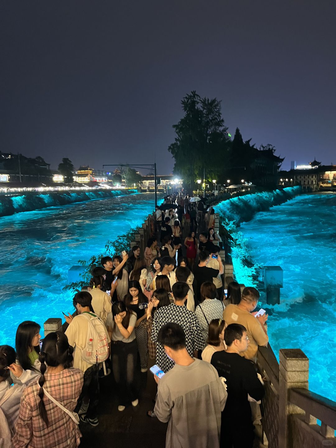 Chengdu/Chongqing-Dujiangyan Irrigation Project Tourism Status! The scenic spot is impressive!