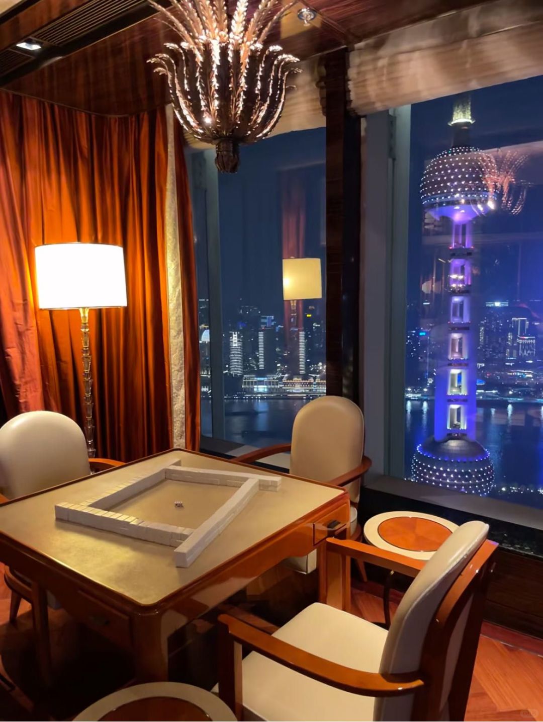 Shanghai/Hangzhou-The Carlton Hotel Shanghai boasts stunning city skyline views!