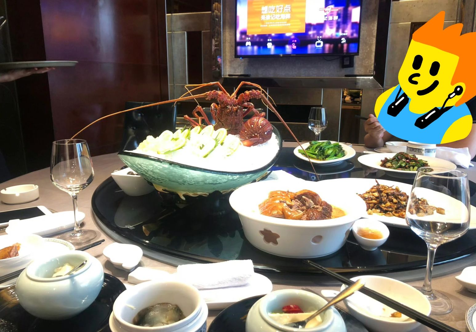 Changsha-Changsha Xuji Seafood Restaurant has different quality ingredients, but the waiters are very good!