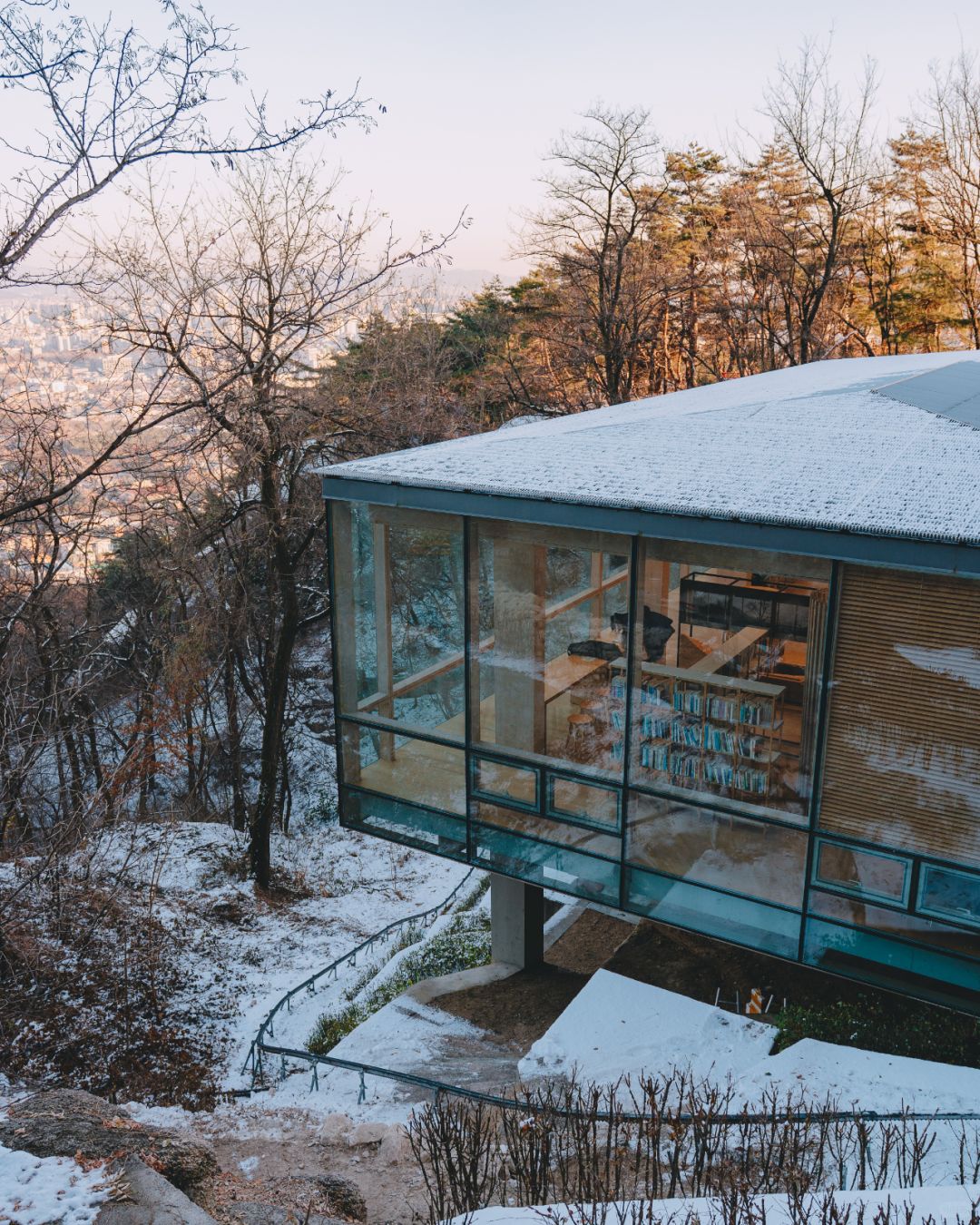 Seoul-Seoul Inwangsan, a place surrounded by nature, where you can enjoy tranquility and leisure