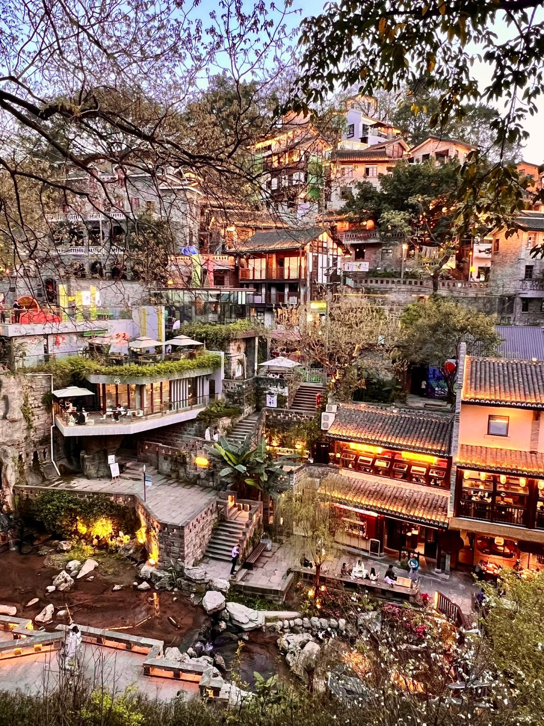 Chengdu/Chongqing-Chongqing Longmen Haolao Street, be sure to see the night view of Nanbin Road, it's very beautiful!