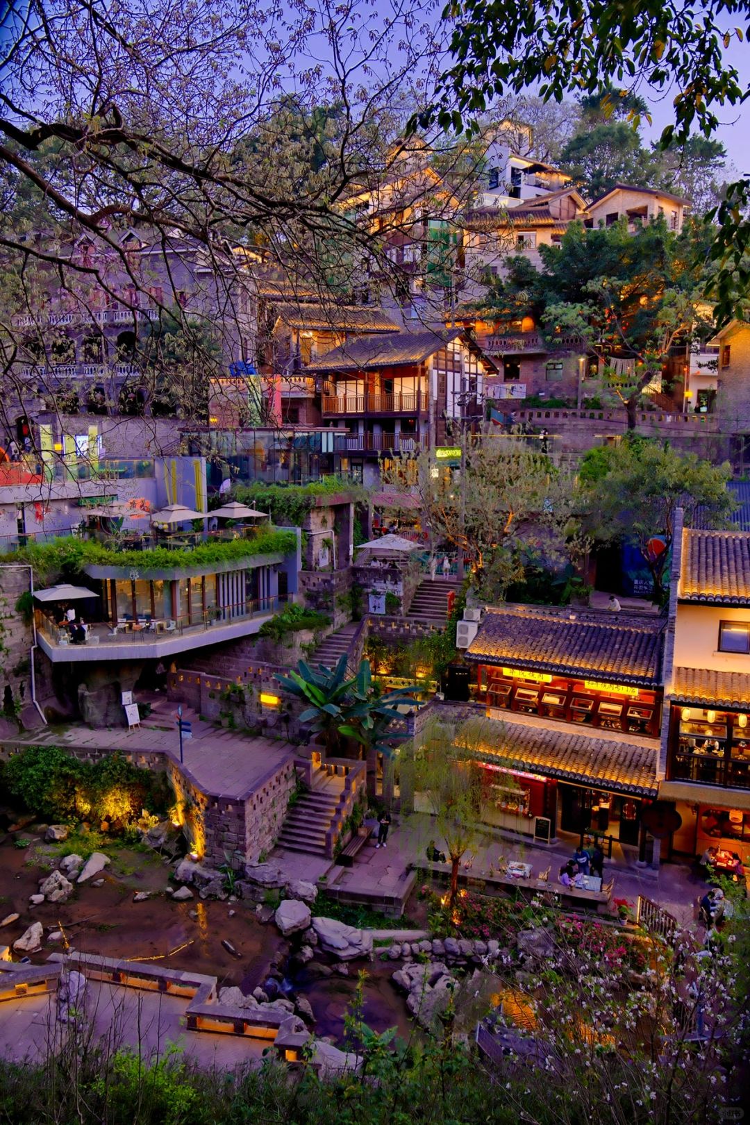 Chengdu/Chongqing-Chongqing Longmen Haolao Street, be sure to see the night view of Nanbin Road, it's very beautiful!