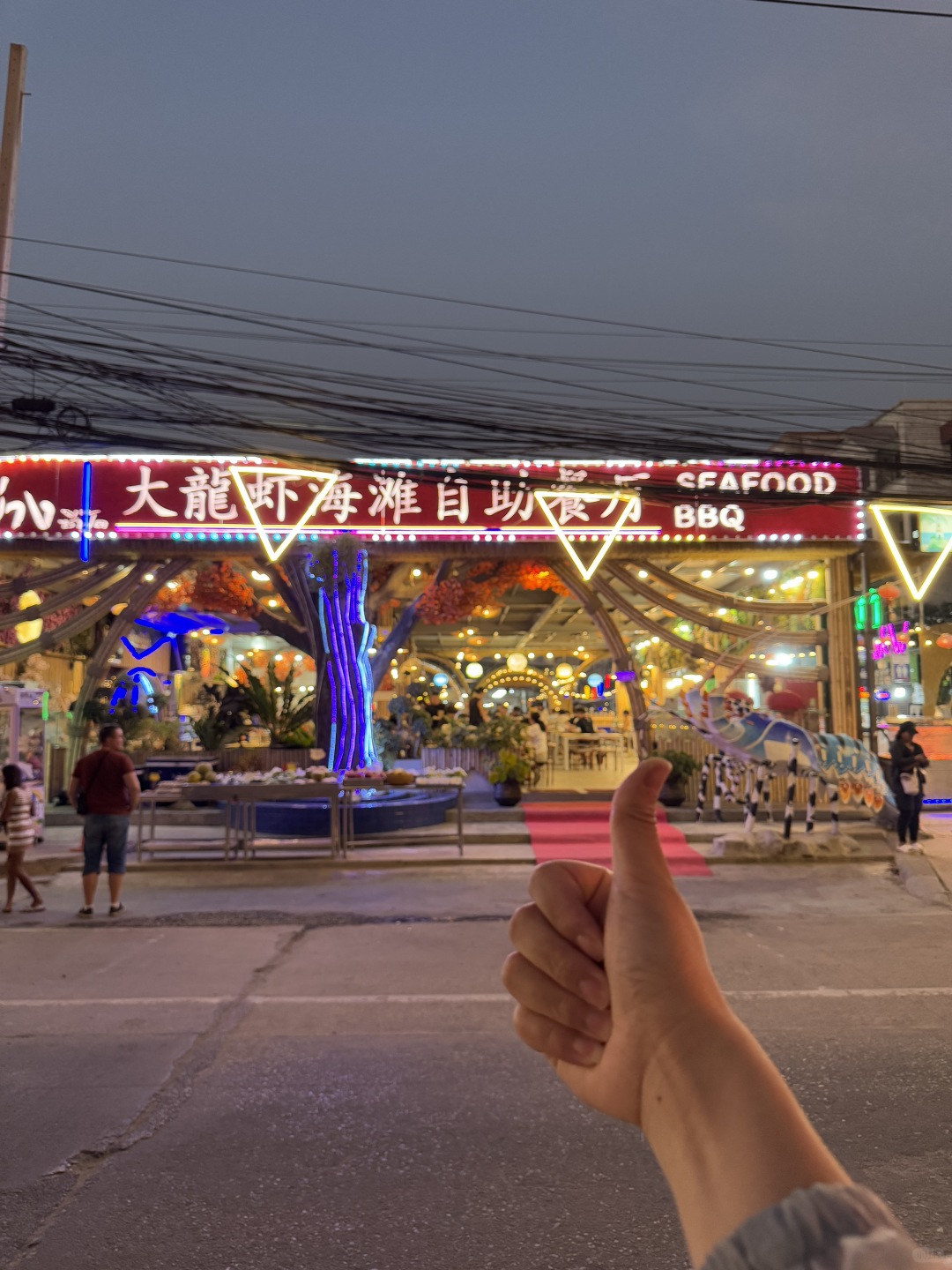 Pattaya-Jomtien Lobster Beach Buffet Restaurant, priced at 499 baht per person, with fresh ingredients