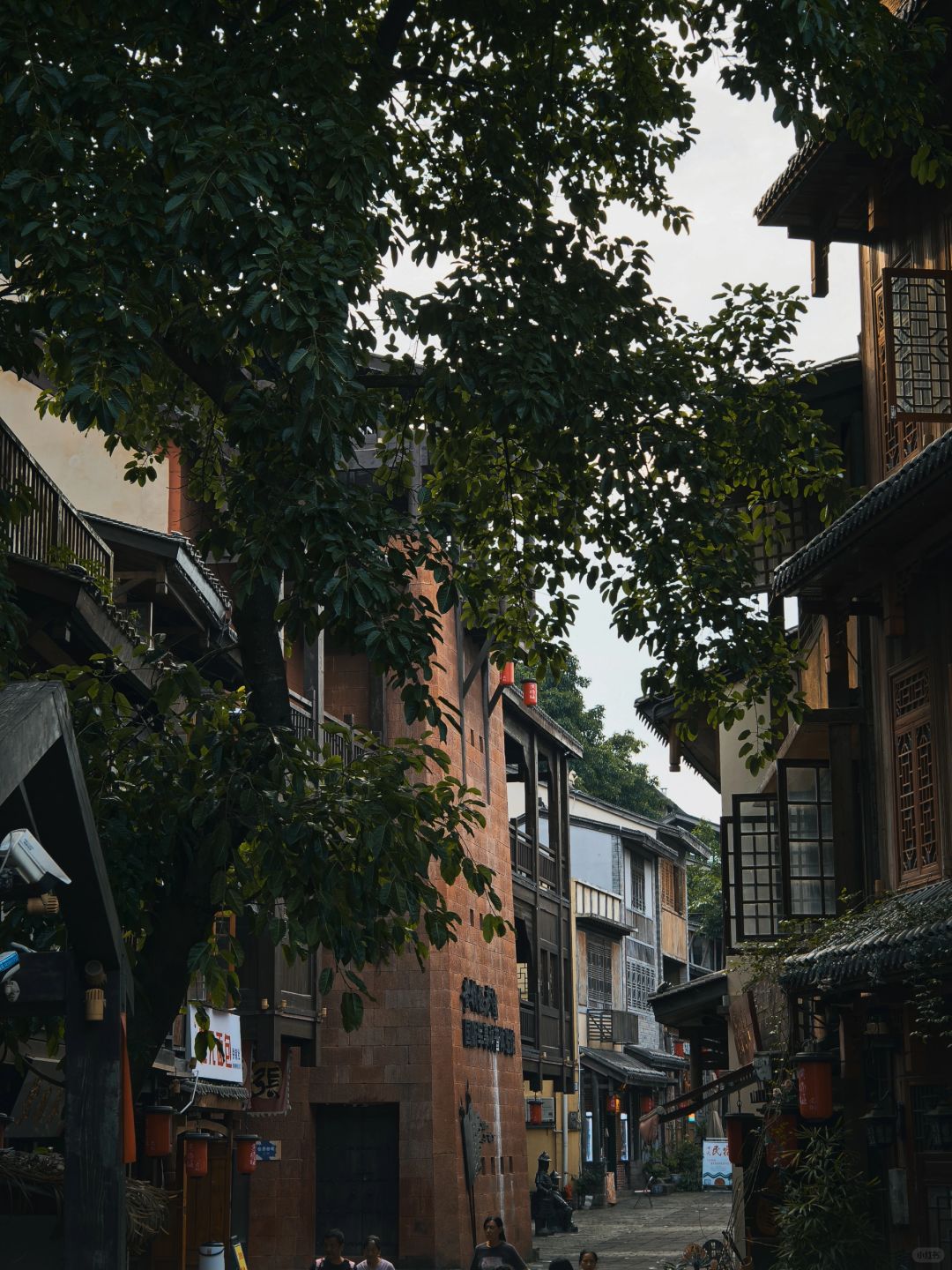 Chengdu/Chongqing-Chongqing Huangye Old Street, you can feel a transcendent tranquility and mystery!