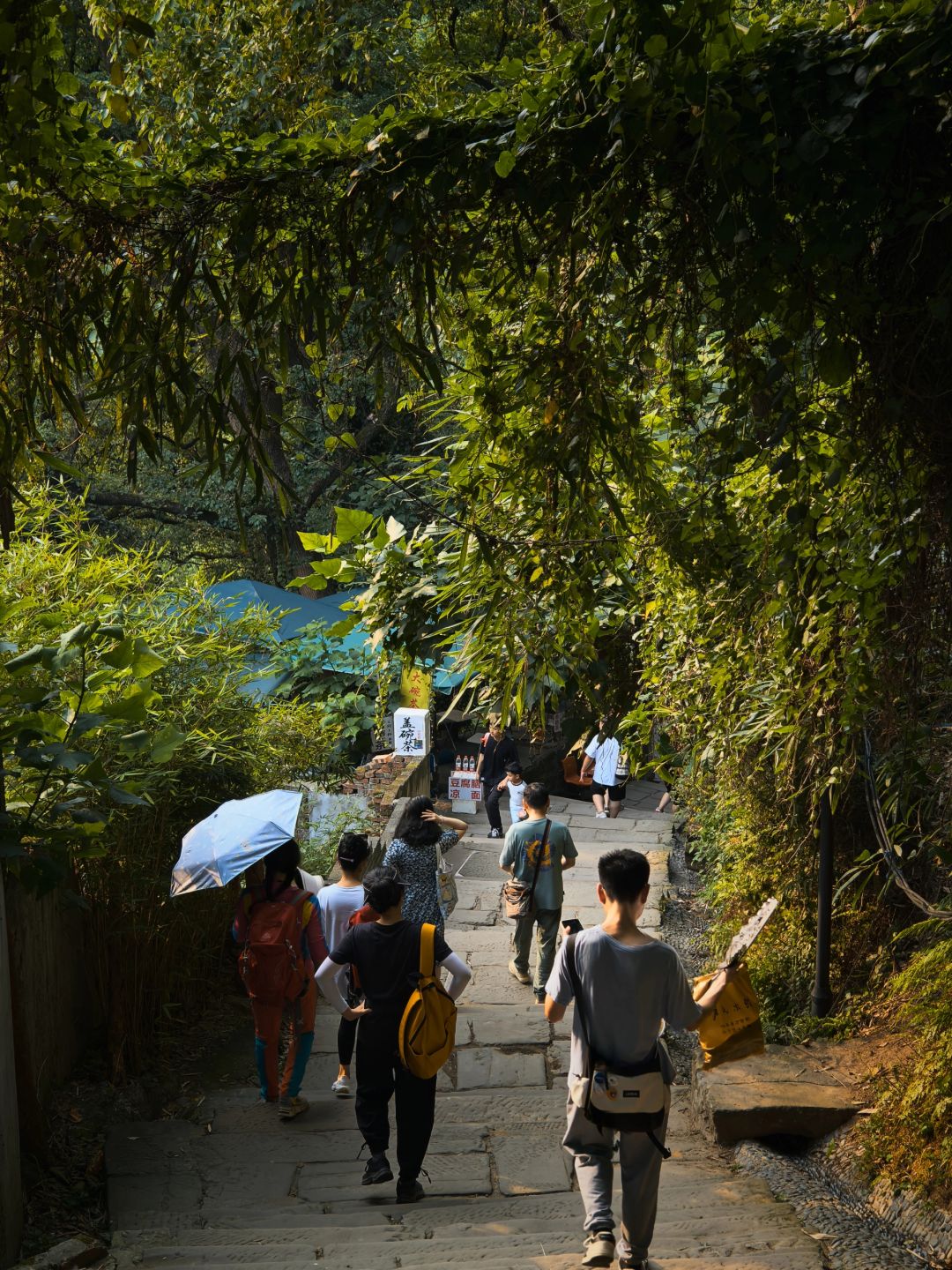 Chengdu/Chongqing-Chongqing Huangye Old Street, you can feel a transcendent tranquility and mystery!