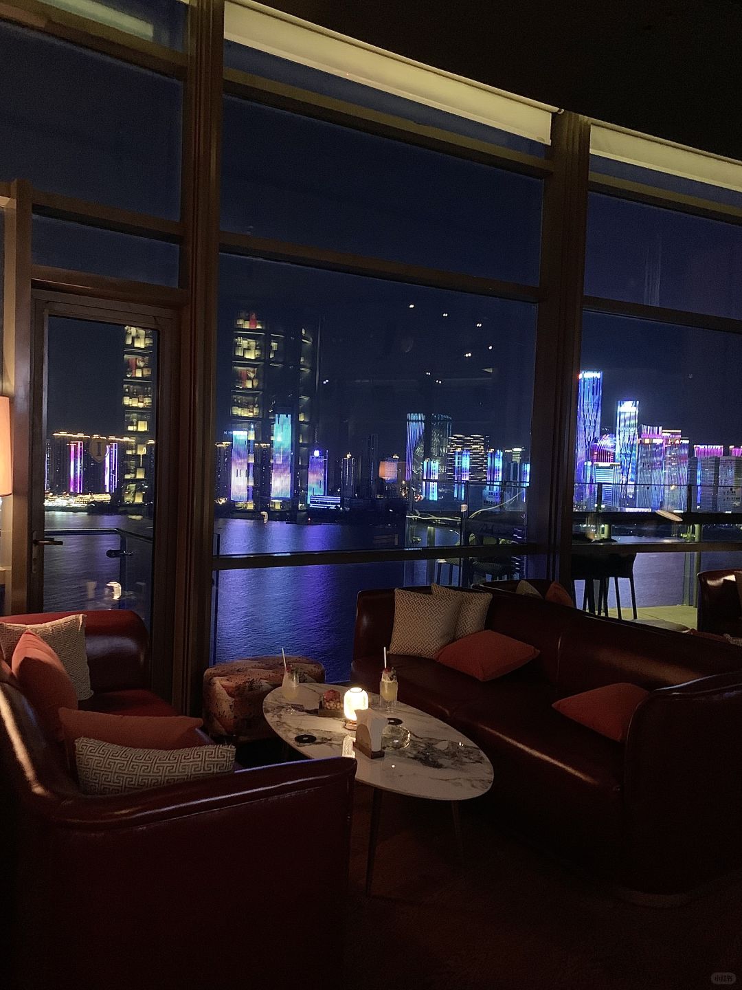 Changsha-Changsha SKY27 Bar, you can enjoy the night view of Changsha while drinking!