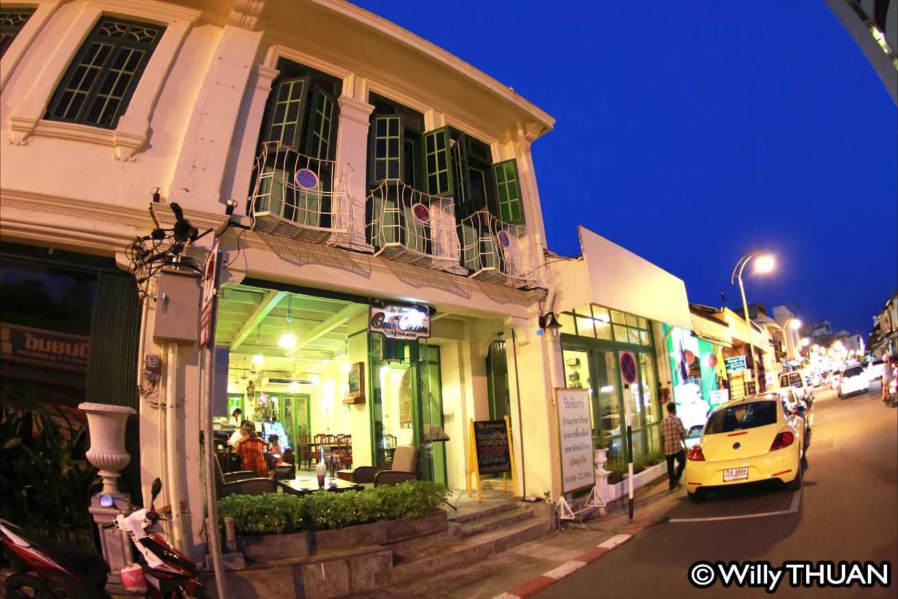 Phuket-What to do in Phuket Old Town? Walking tour guide of streets, temples, shops and restaurants