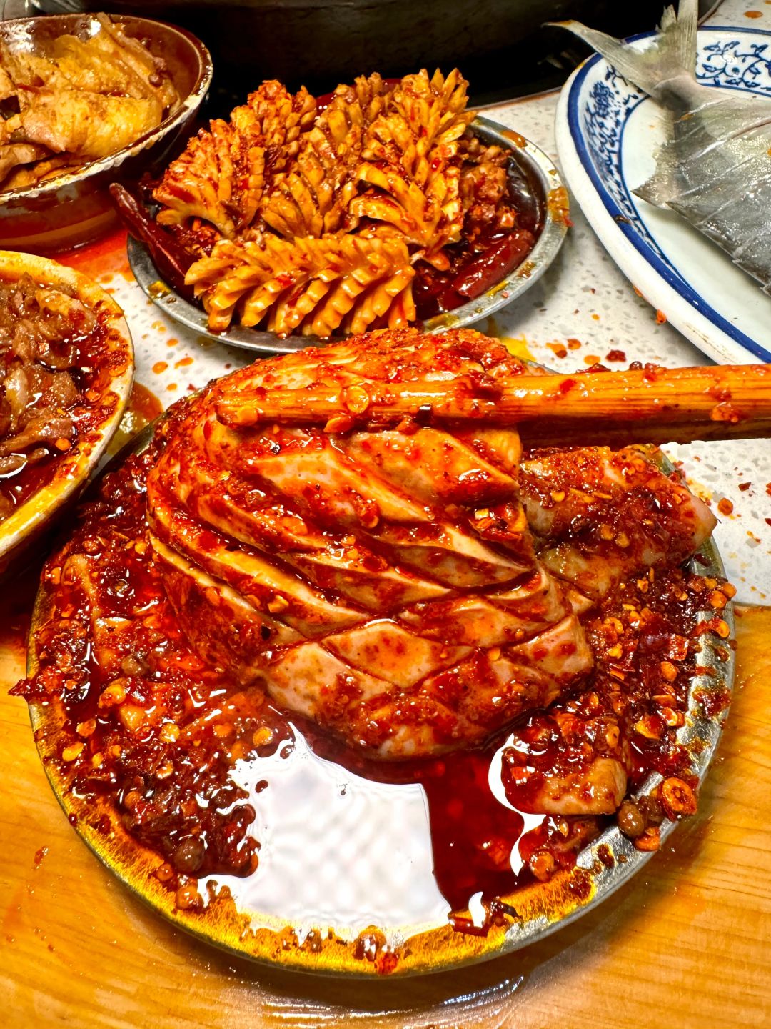 Chengdu/Chongqing-Chongqing Erhotpot, the bottom of the pot is fragrant and mellow, but a bit spicy!