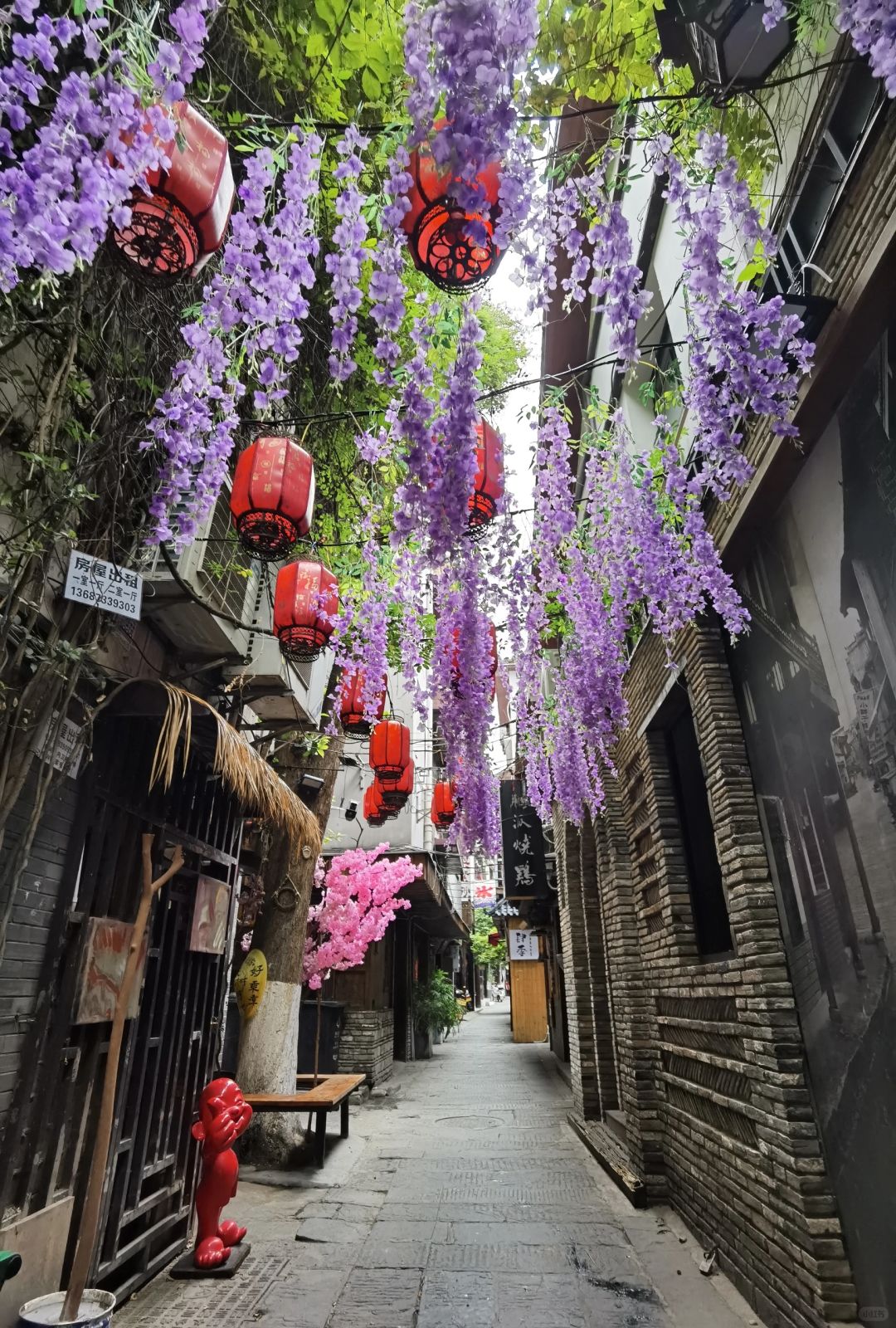 Changsha-Changsha Chaozong Street is intertwined with historical and cultural atmosphere and modern elements!