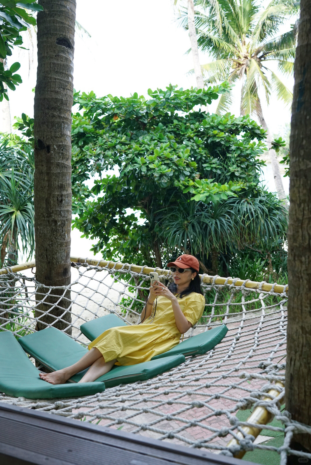 Boracay-Calma Café in Bulabog Beach, Boracay, offers sea view, hammocks, coffee, juice, shakes