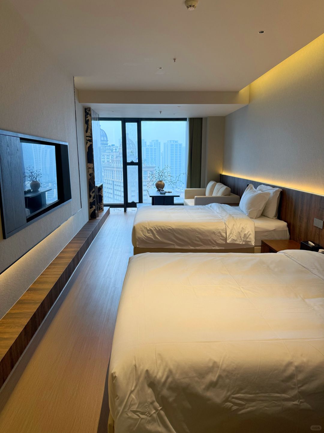 Chengdu/Chongqing-Chongqing Qianhe Holiday Hotel offers spacious and comfortable rooms with complete facilities!