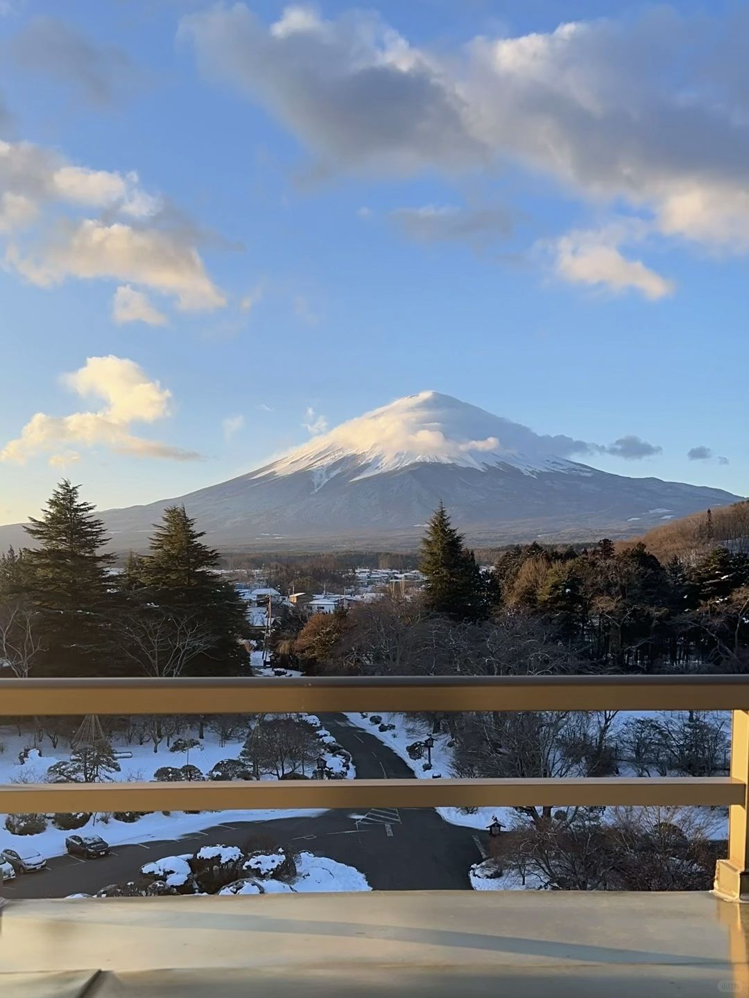 Tokyo-Travel to Japan in winter to enjoy Mount Fuji🗻, which is romantic enough in itself❄️