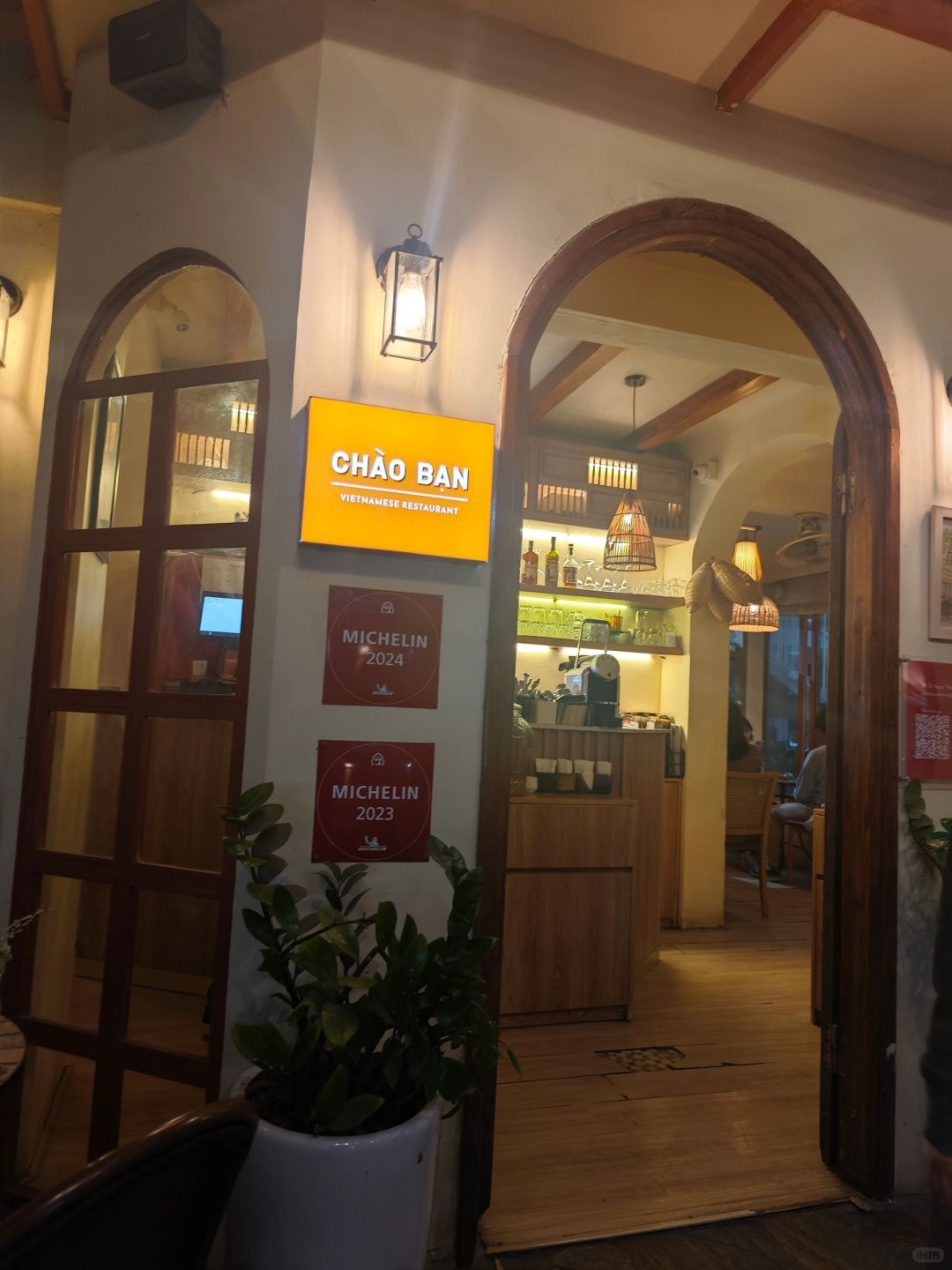 Hanoi-Michelin-starred restaurant Chào Bạn in Hanoi, a fusion of Vietnamese and French cuisines