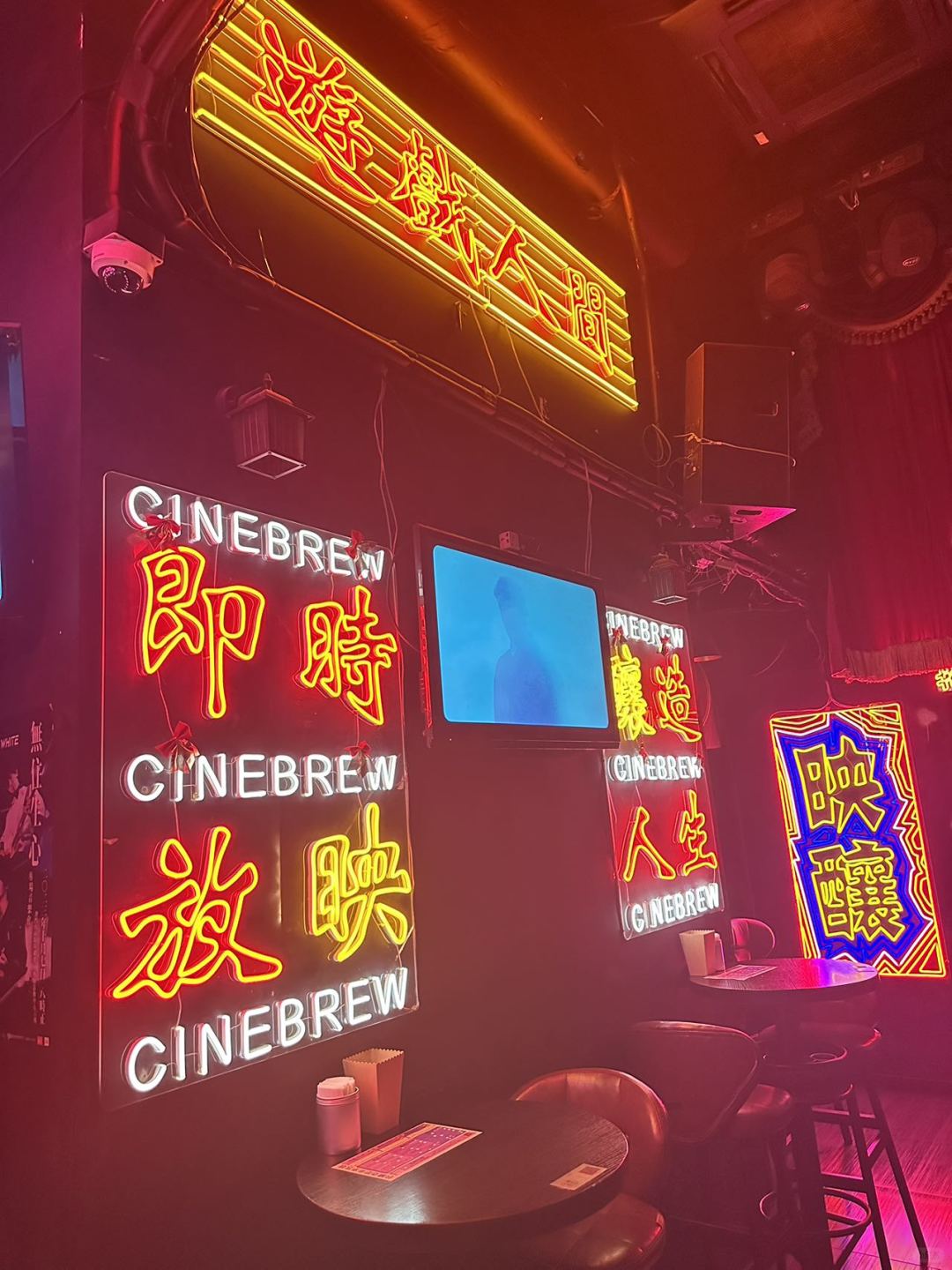 Macao-Cinebrew Bar is a great place for a drink in Macau🥂. It also has regular live music from Friday to Monday.