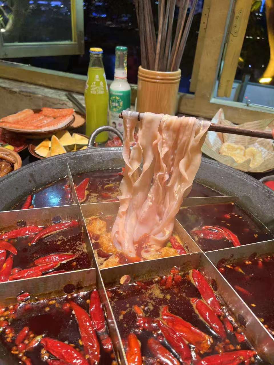 Chengdu/Chongqing-Chongqing Wuyi Restaurant, lotus root starch looks exquisite and tastes very good!