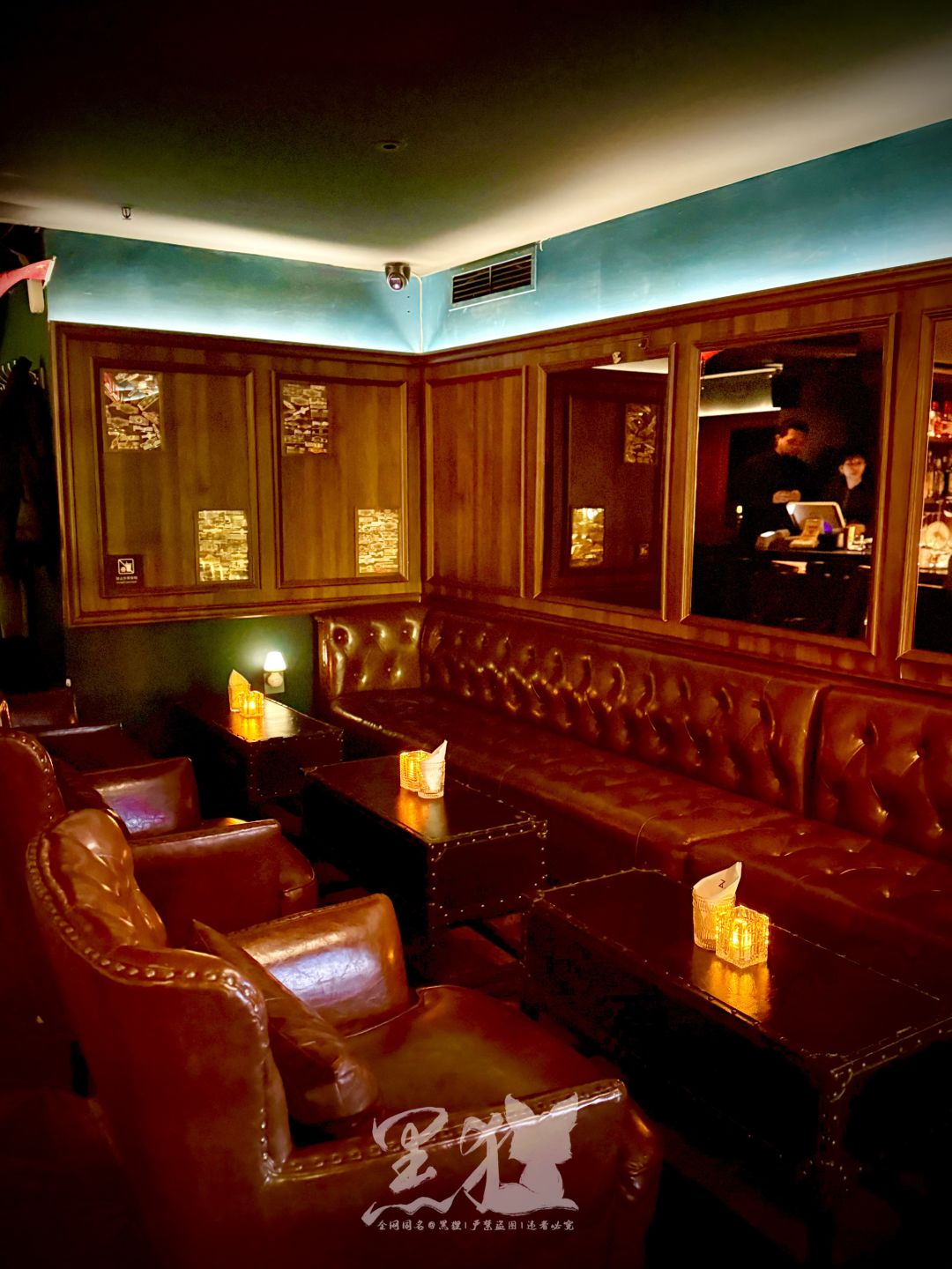 Beijing/Tianjin-Beijing Retro Clear Bar，upon entering, you can feel the retro American decorative style, and the environment is very quiet!