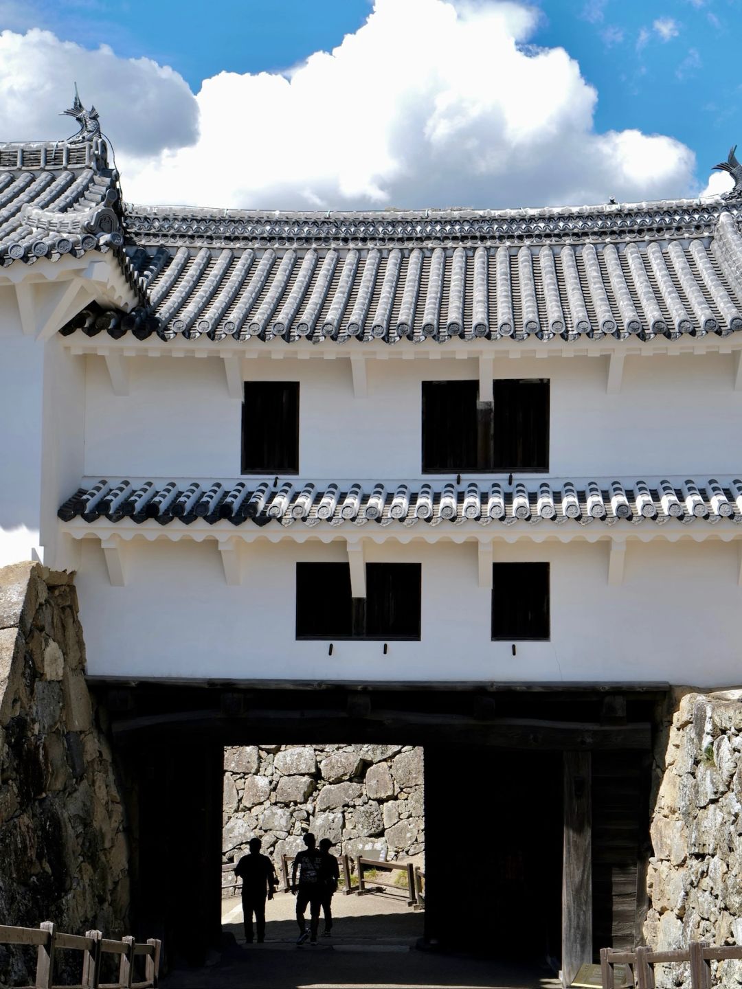 Osaka-When traveling to Osaka, don’t miss this world heritage site: Himeji-jō (White Egret Castle)