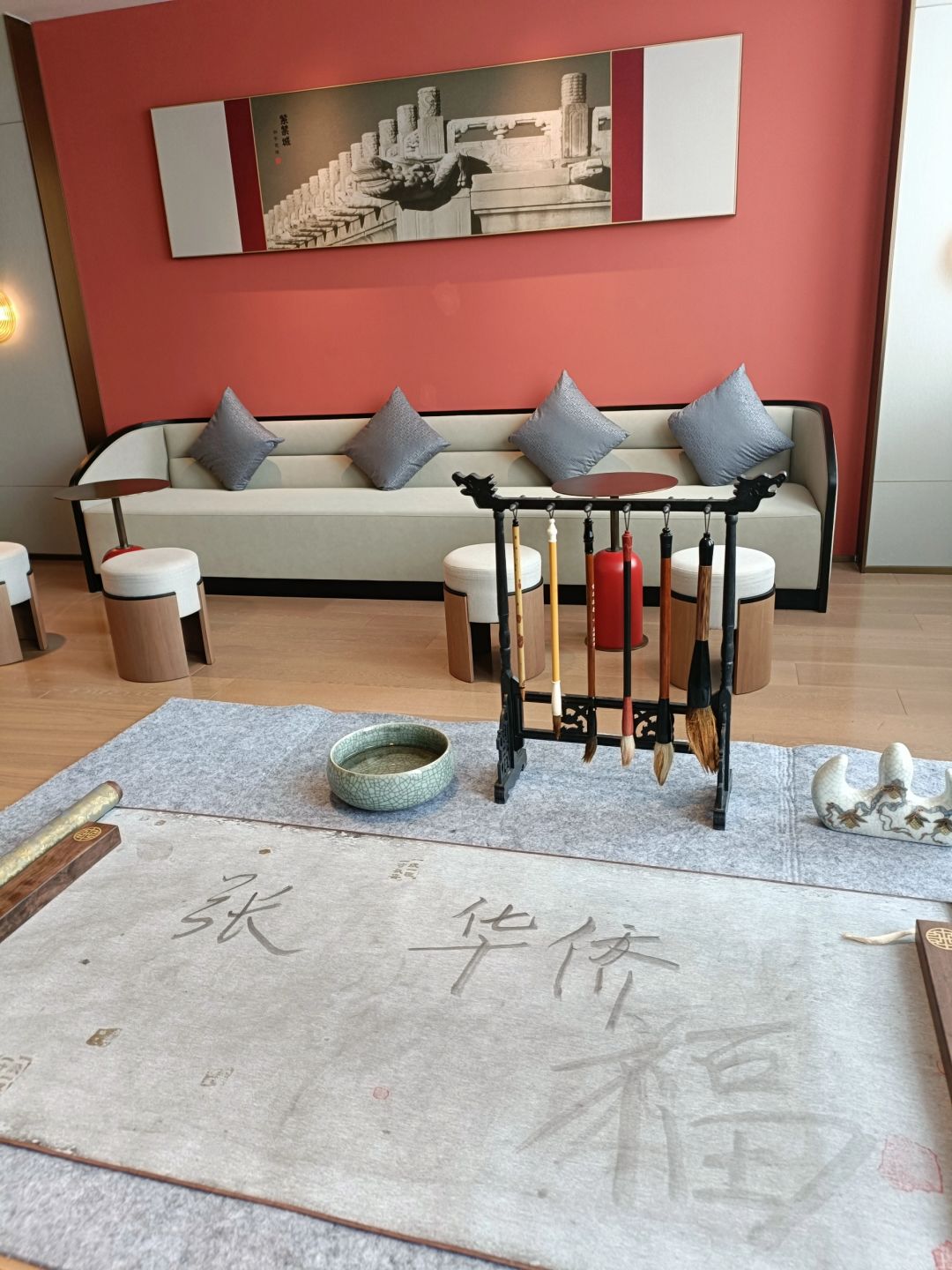 Beijing/Tianjin-Beijing Huaqiao Yebo Junting Hotel, with Chinese ancient architectural style, provides free goodnight porridge