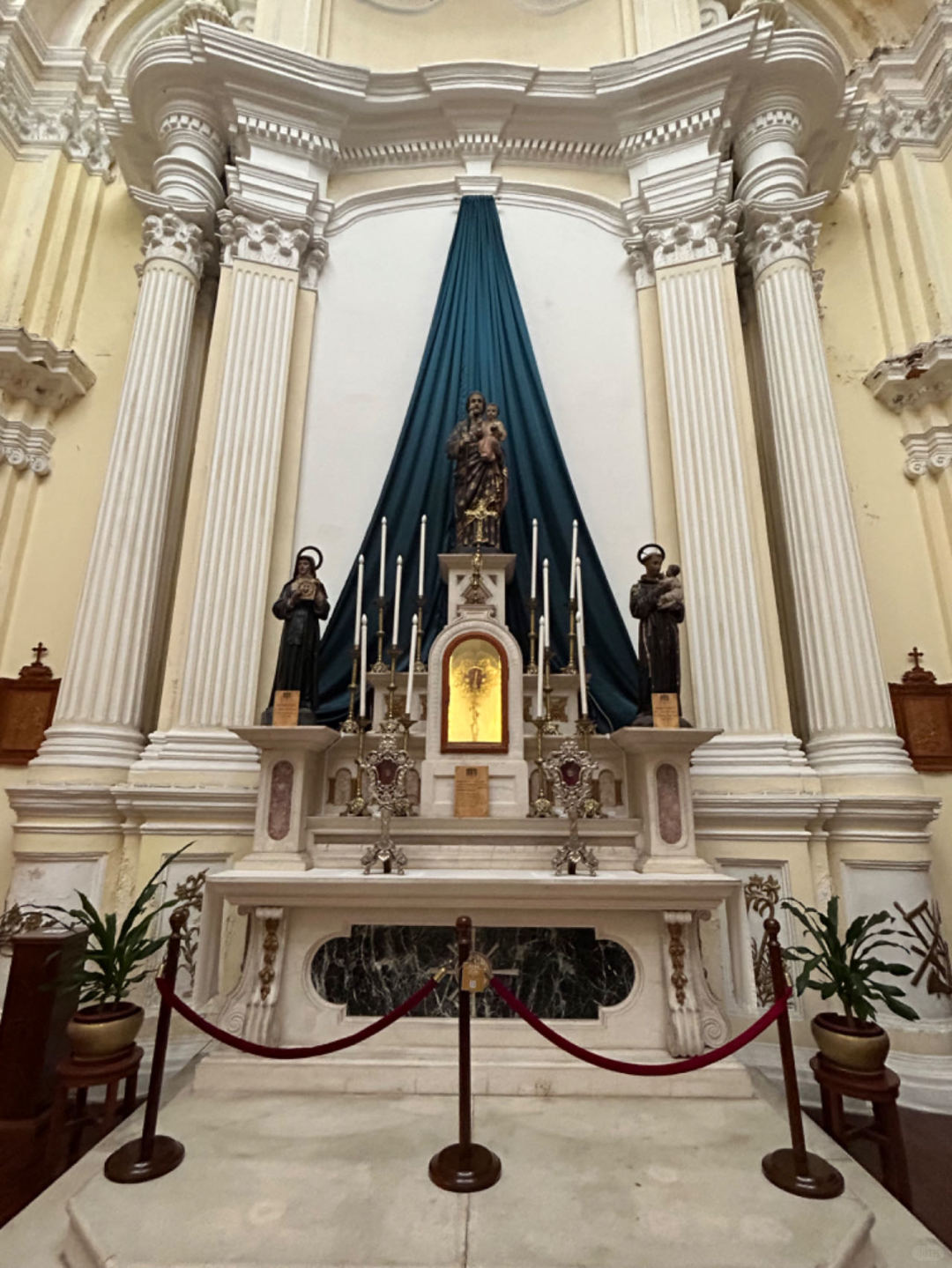 Macao-St. Joseph's Seminary and Church, winner of the UNESCO Asia-Pacific Heritage Conservation Award in 2001