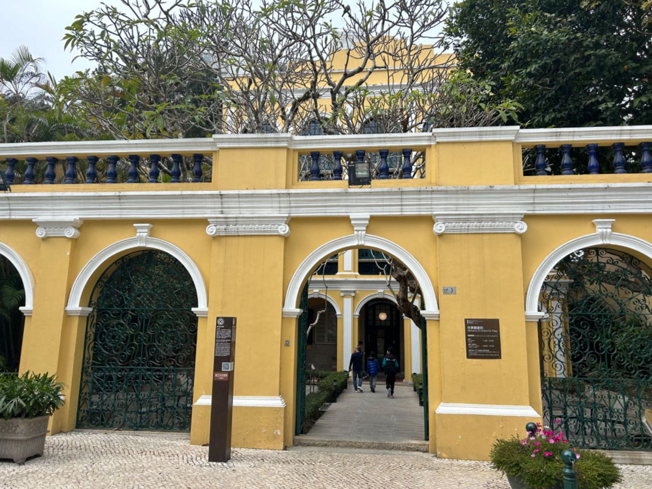 Macao-St. Joseph's Seminary and Church, winner of the UNESCO Asia-Pacific Heritage Conservation Award in 2001