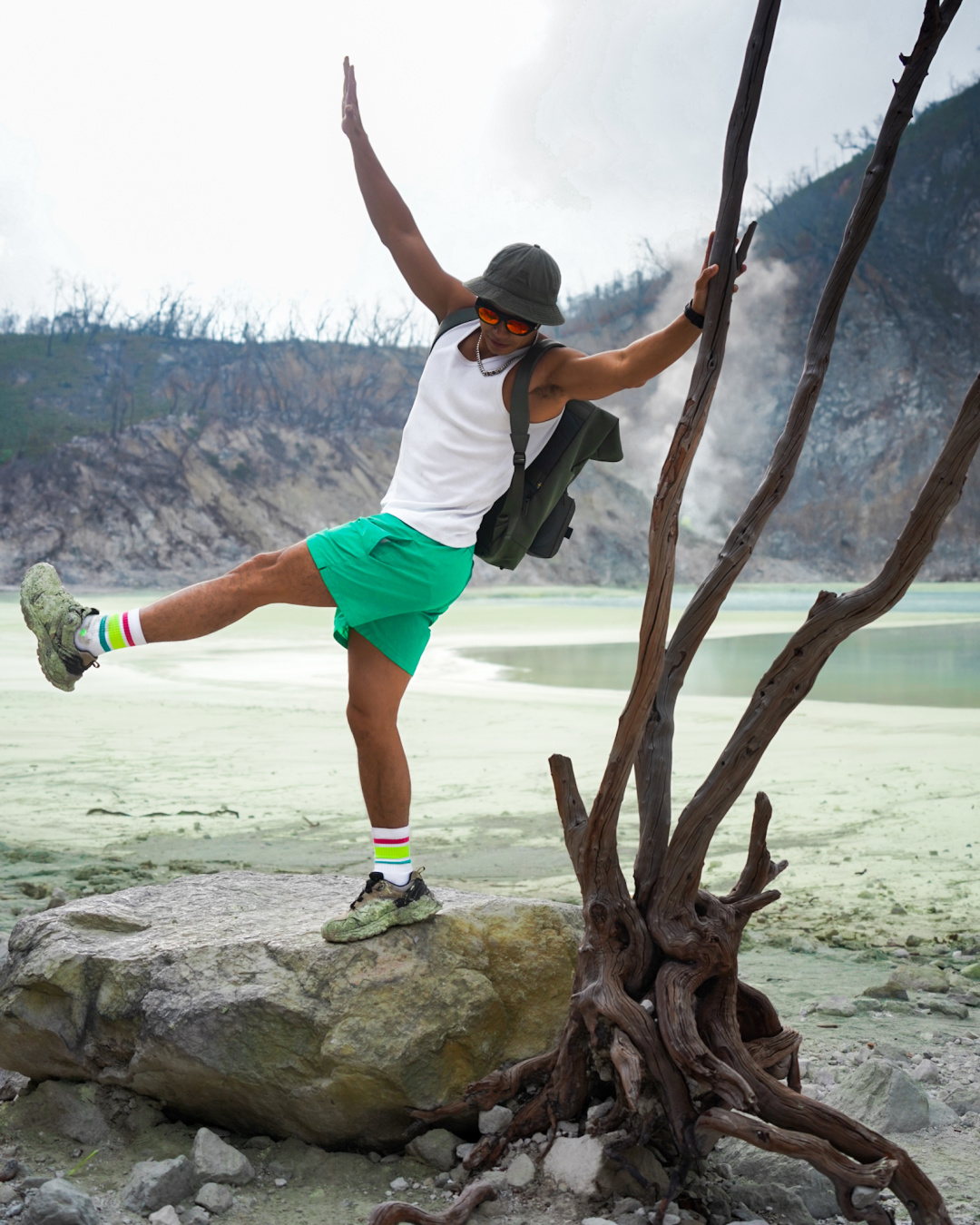 Jakarta-About 50 kilometers south of Bandung, Kawah Putih volcanic lake has a gem-like blue water