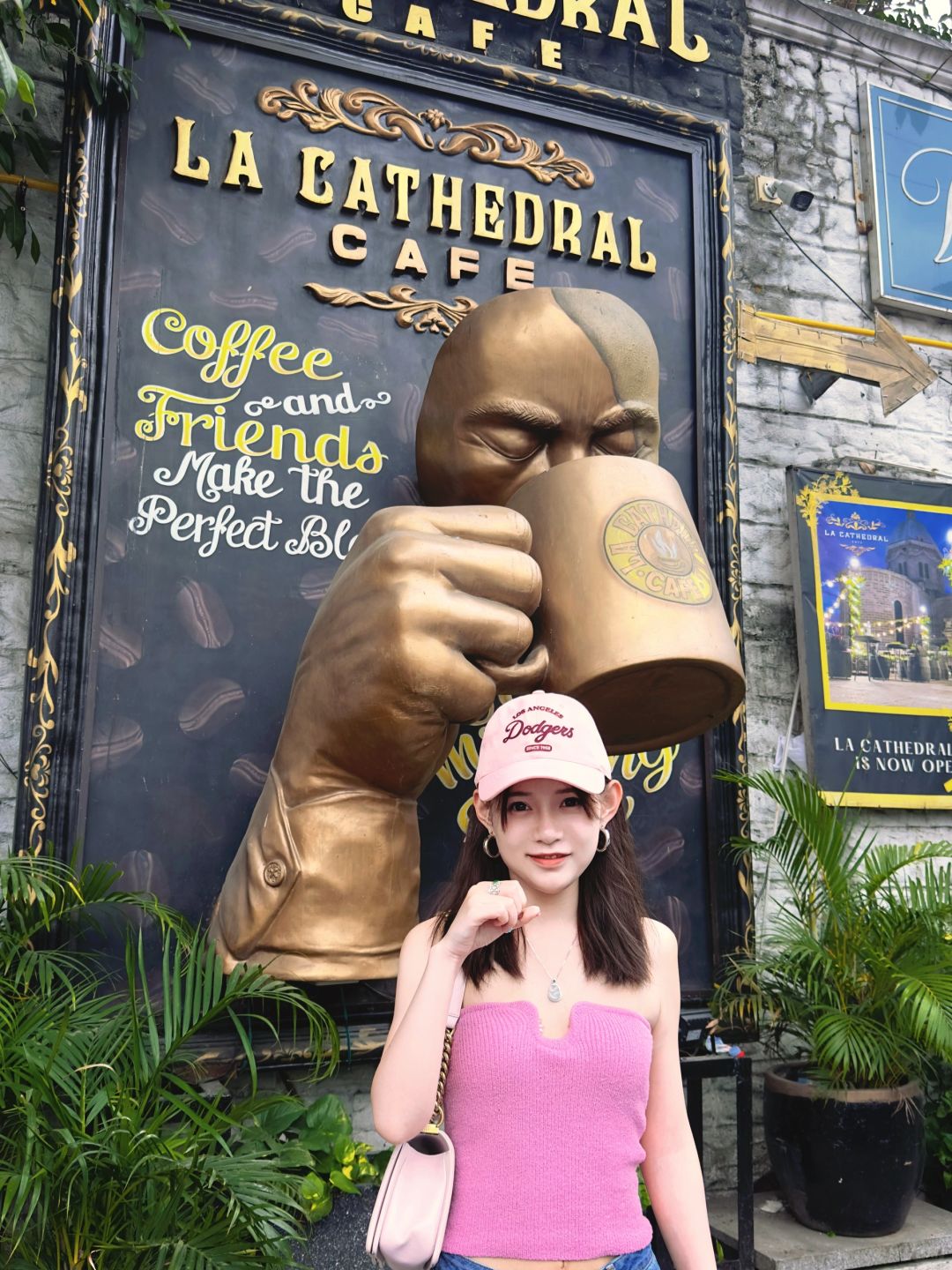 Manila/Luzon-La Cathedral Cafe in the Spanish Royal City, a coffee shop hidden in the church, with delicious strawberry milkshake