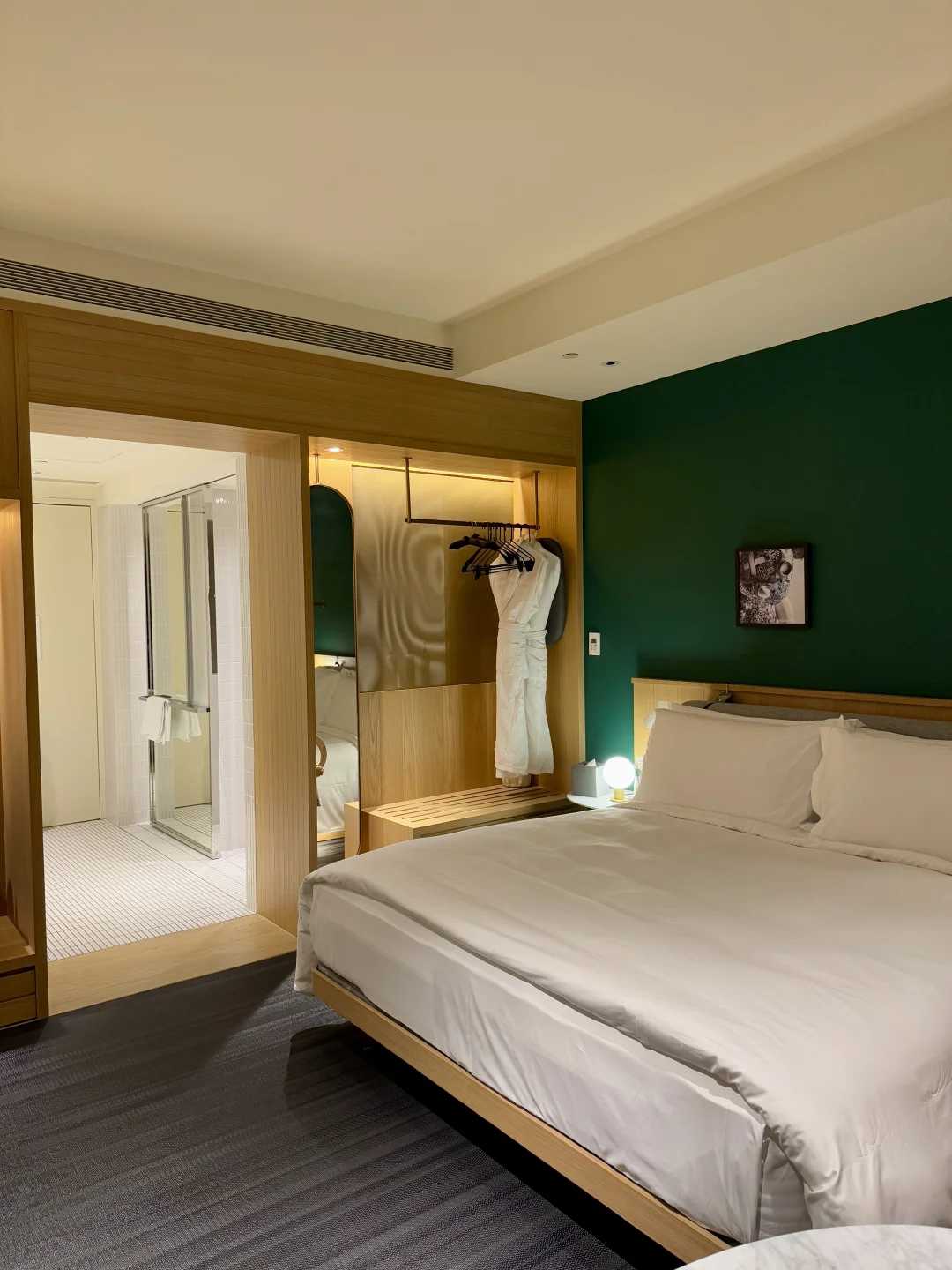 Taiwan-Kimpton Da An Hotel Taipei review: the design combines modern art with Taiwanese elements