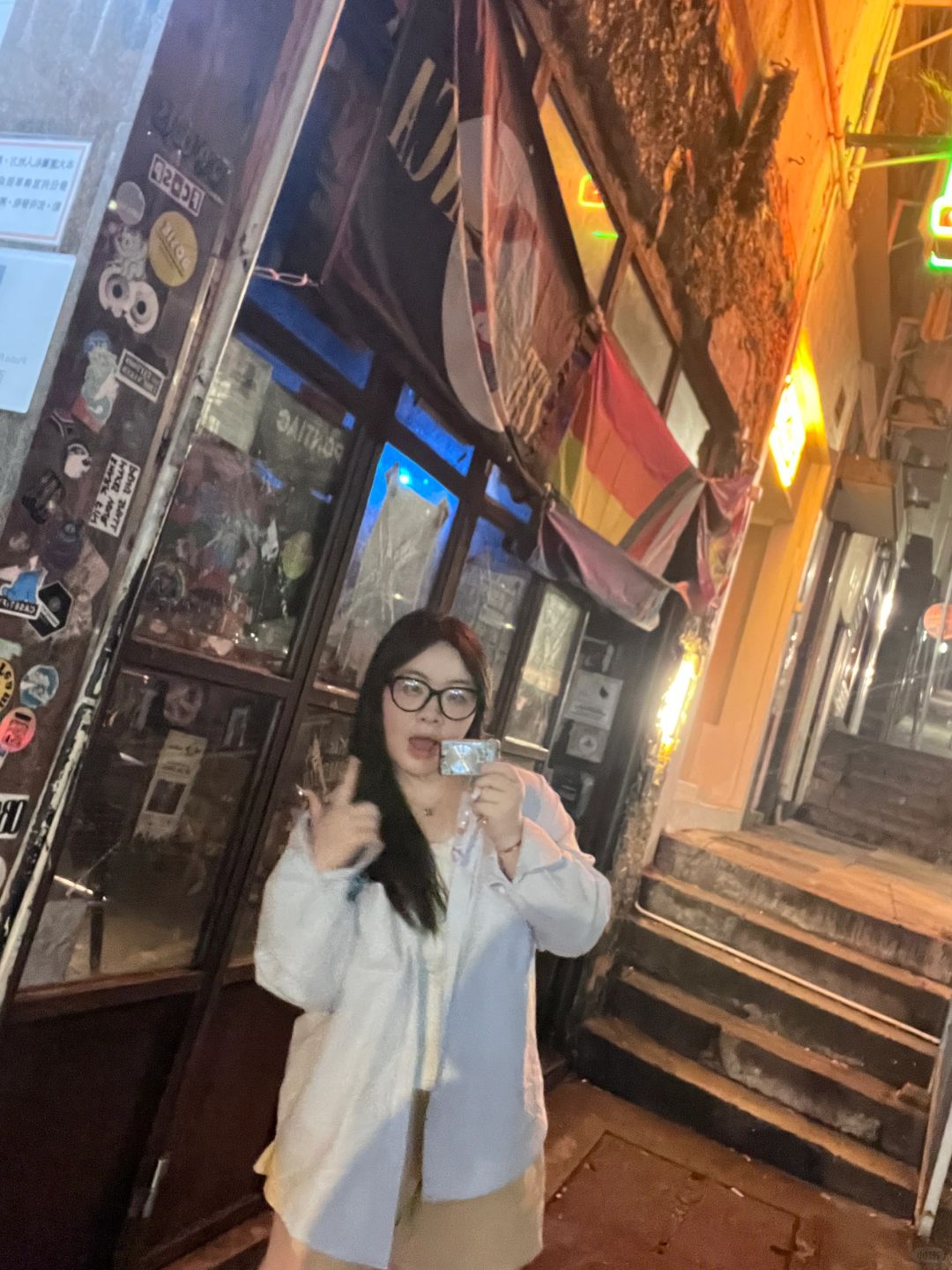 Hong kong-The Pontiac bar in Lan Kwai Fong, Hong Kong is very friendly to girls and there is no need to worry about sexual harassment