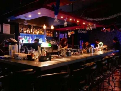 Hongdae Pub Recommendation in Seoul: Let Koreans take you Pub Crawl to Hongdae bars and experience the unique Seoul nightlife!