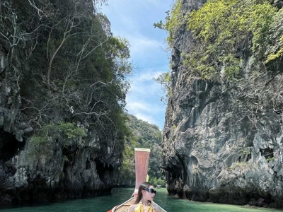 Krabi Hong Island long-tail boat, as if breathing in a fairyland