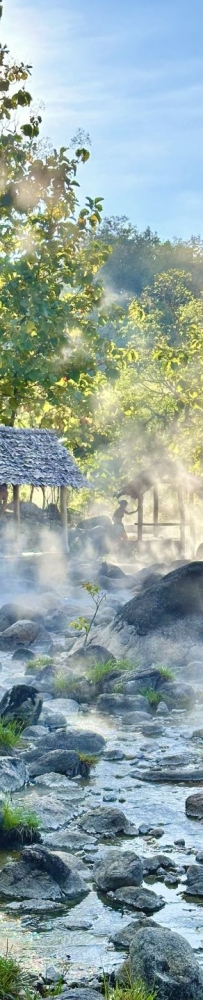 Mueang Paeng Hot Spring, a free hot spring in Bai County, Chiang Mai, has not yet been commercialized