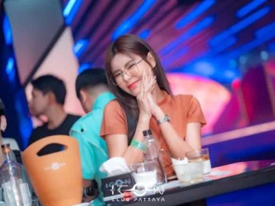 Pattaya nightlife time guide, how to find girls for dates in red light district bars and nightclubs