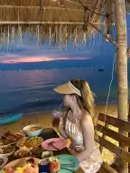 Tai Uan Seafood, Pattaya beachfront restaurant, great scenery and food