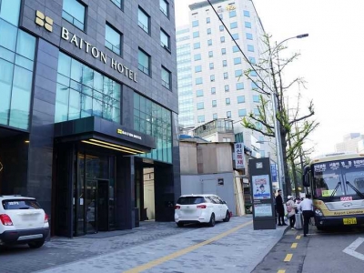 Baiton Hotel, Dongdaemun, Seoul, 6001 airport bus goes directly to the door