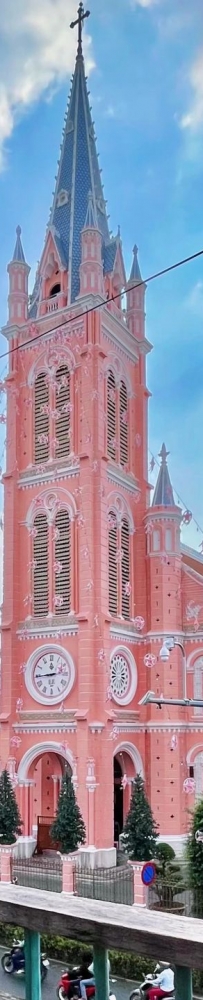 Hidden photo spots at Ho Chi Minh Pink Church 💒(Nhà thờ Giáo xứ Tân Định)