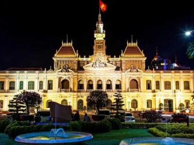 Ho Chi Minh City Hall, Notre Dame Cathedral, Central Post Office, Reunification Palace, Pham Ngu Lao Street 5 must-see places