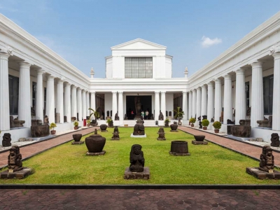 Explore the intangible cultural heritage of Batik at these 5 museums in Indonesia!