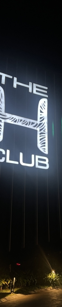 Experience life with young people at The H Club in Jakarta！