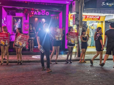 Pattaya Red Light District: The romantic and charming Thai nightlife after nightfall