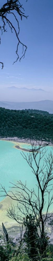 Parkiran Atas Kawah Putilh volcano, Bandung, Indonesia, tropical rainforest hiking