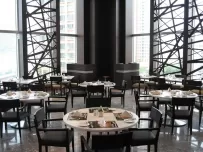 Recommended high-end hotels in Hong Kong, prices range from HKD 800-1500